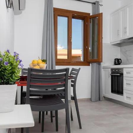 Leros A Porto Lakkíon