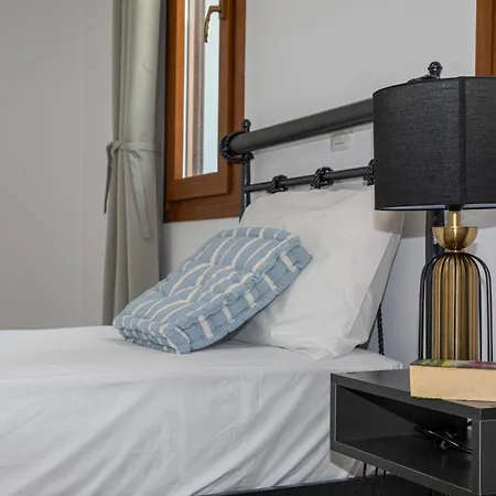 Leros A Porto Lakkíon